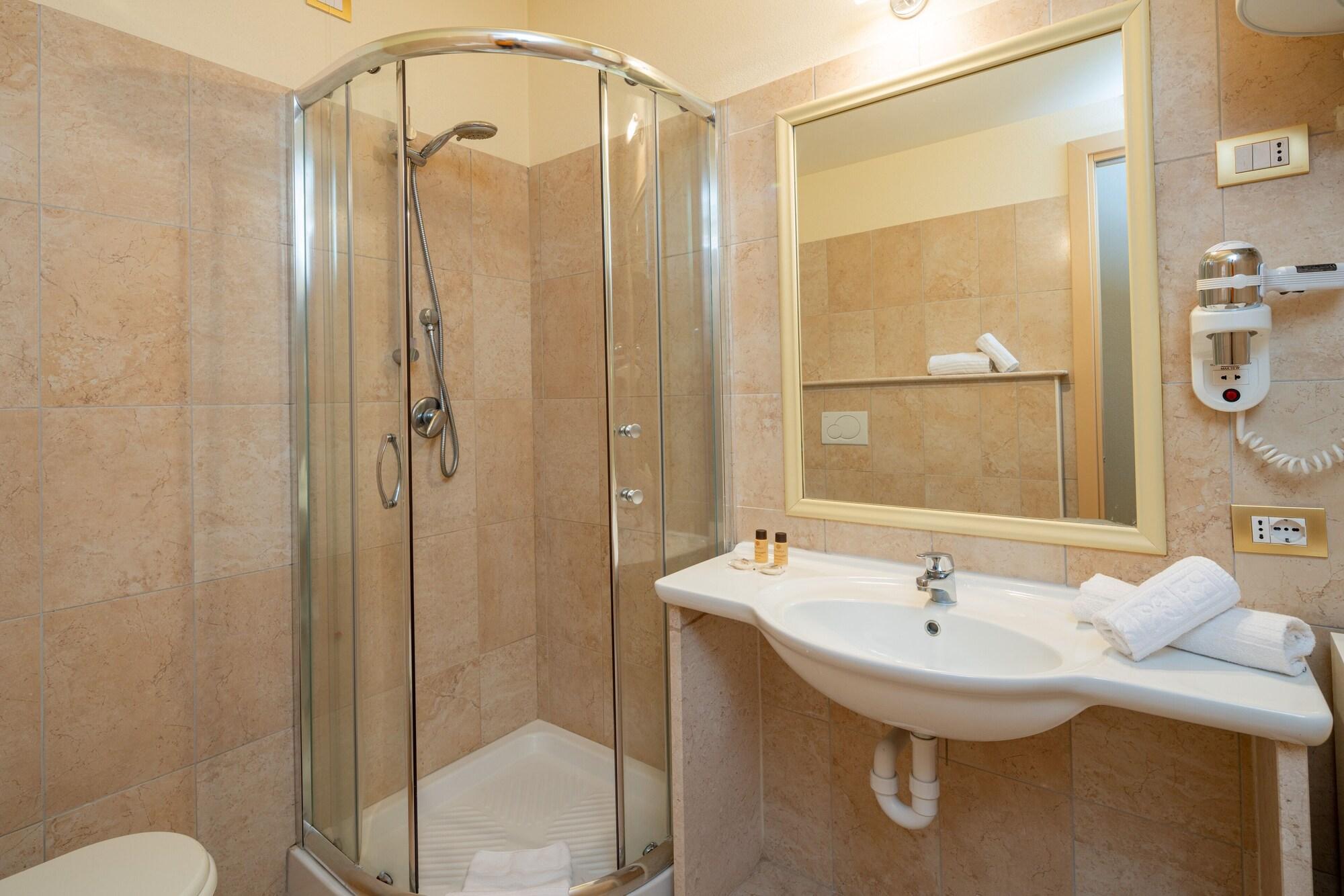 Hotel Regina Elena Olbia Eksteriør billede