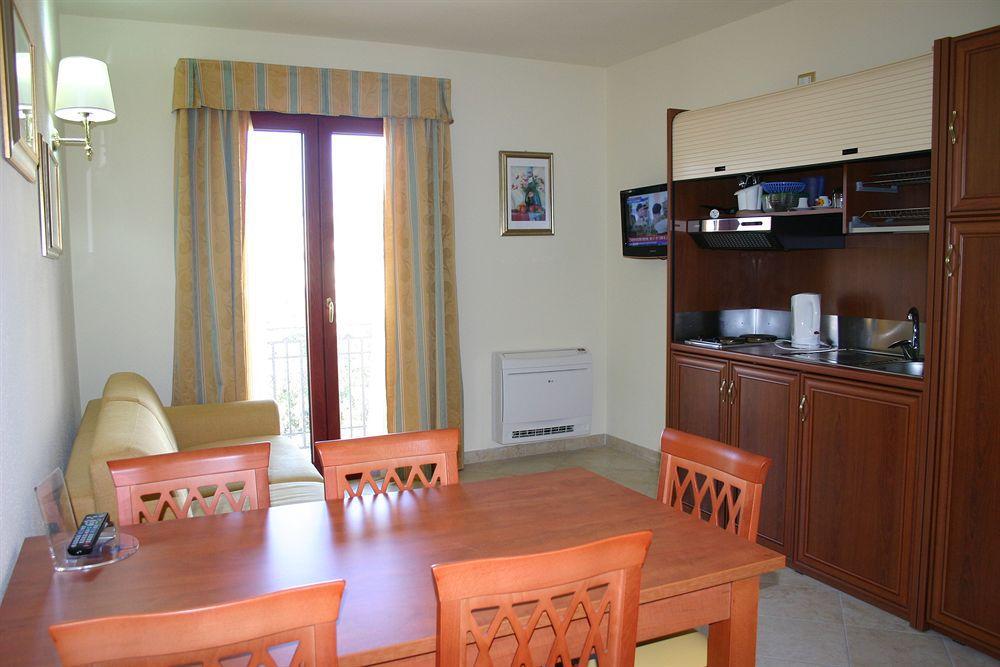 Hotel Regina Elena Olbia Eksteriør billede